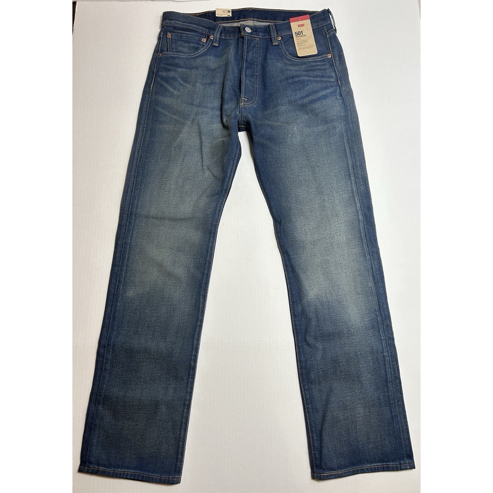 Levis Premium 501 Men's Jeans Straight Leg Button Fly Med Stonewash 34x32 NWT